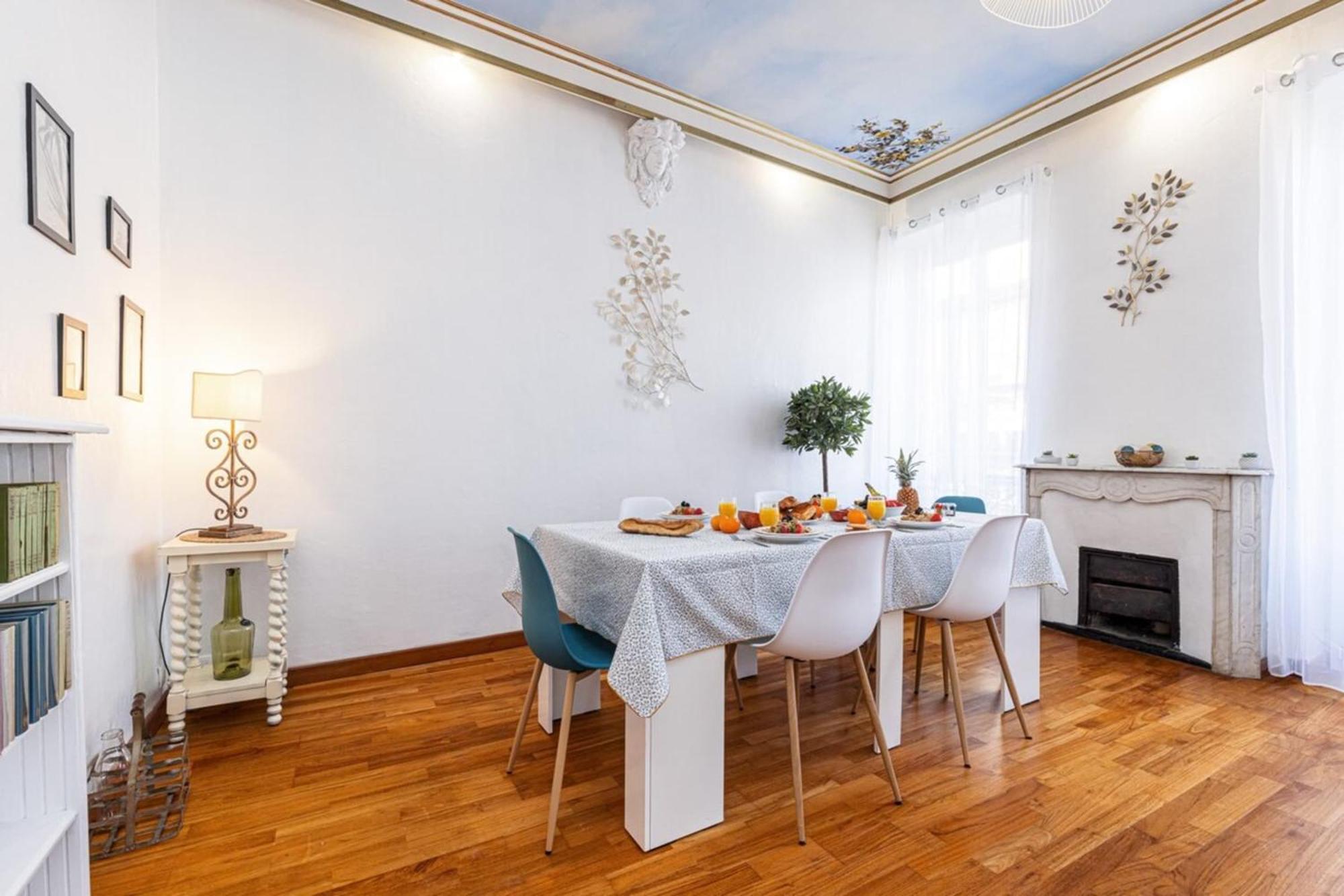 Risso - Comfortable 3 Bedrooms With Balcony นีซ ภายนอก รูปภาพ